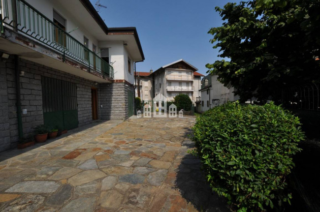 Detached house for sale in Sparone