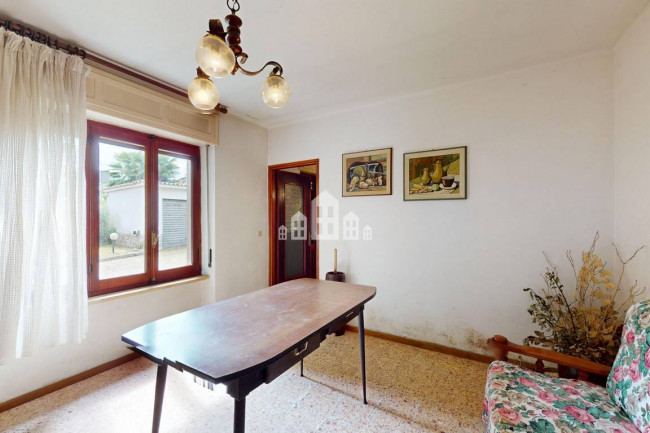 Half-duplex for sale in Loranzè