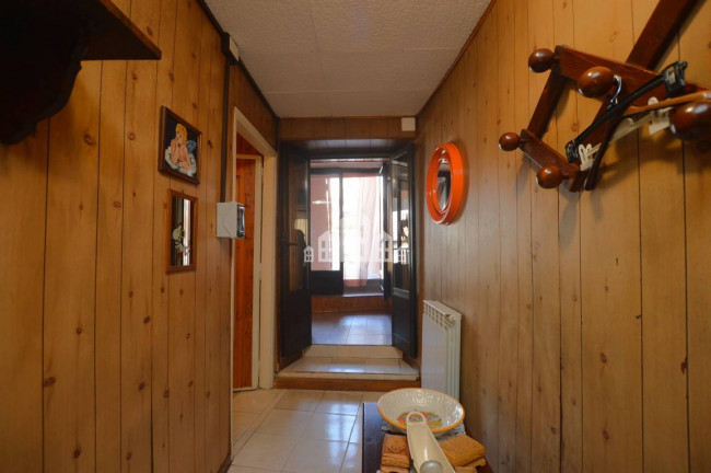 Half-duplex for sale in Val di Chy