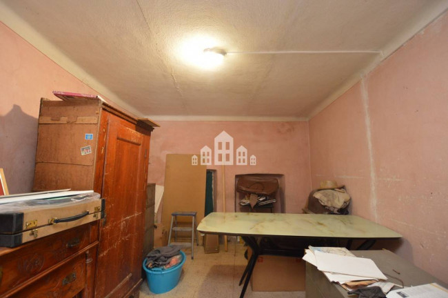 Half-duplex for sale in Val di Chy