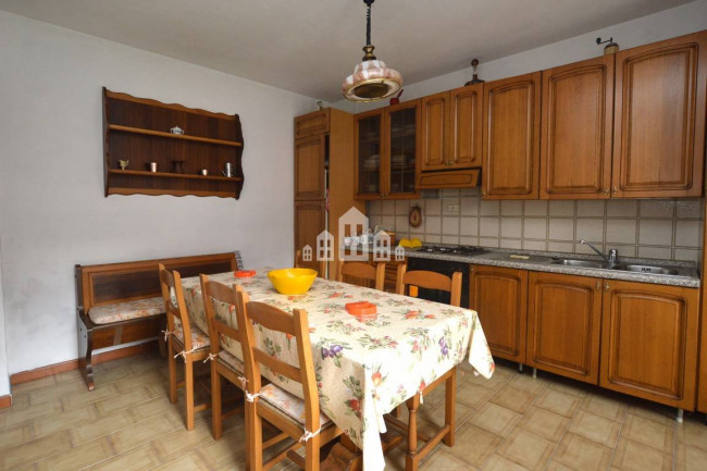 Half-duplex for sale in Baldissero Canavese