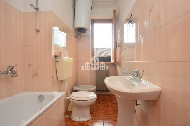 Half-duplex for sale in Baldissero Canavese