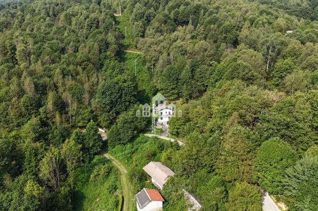 Casa indipendente in vendita a Issiglio