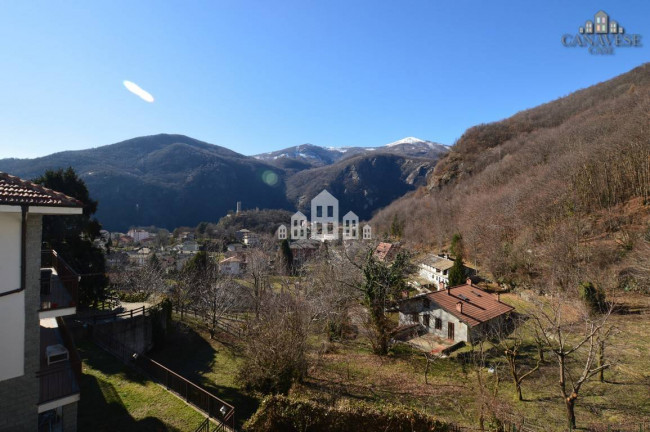 Porzione di bifamiliare in vendita a Pont-Canavese