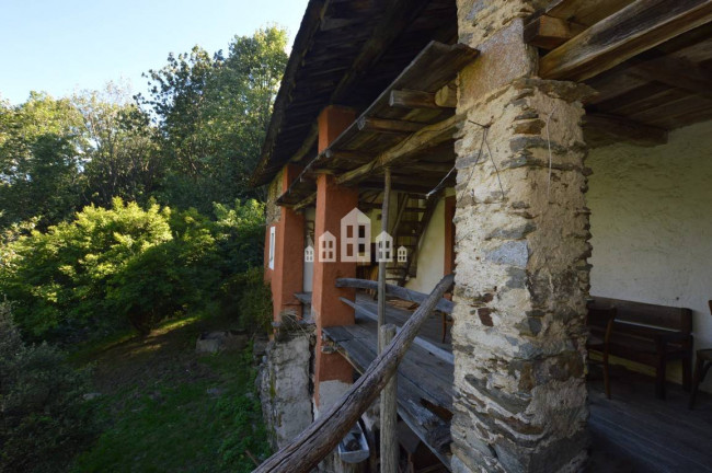 Fixer-upper for sale in Traversella