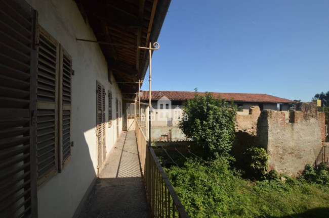 Half-duplex for sale in Valperga