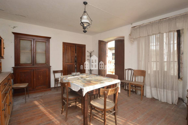 Half-duplex for sale in Val di Chy