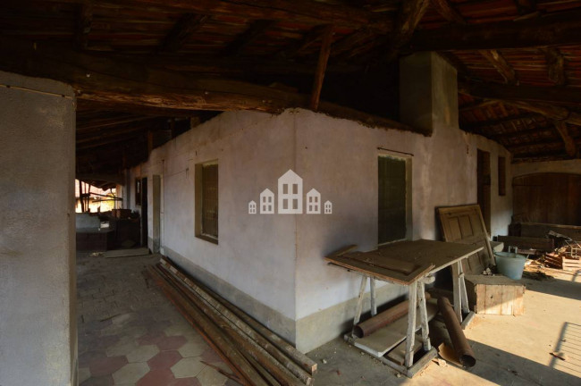 Half-duplex for sale in Val di Chy