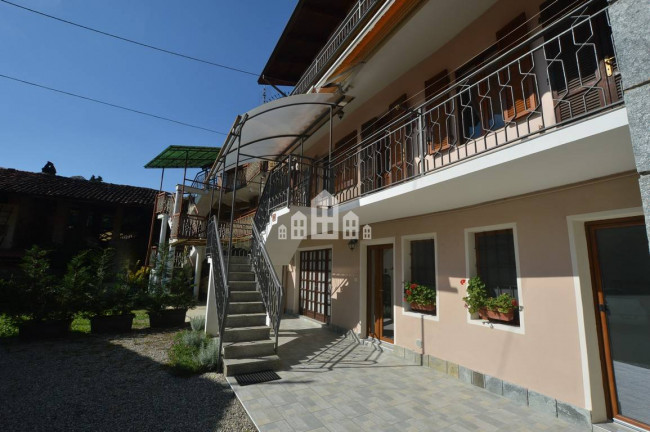 Half-duplex for sale in Baldissero Canavese