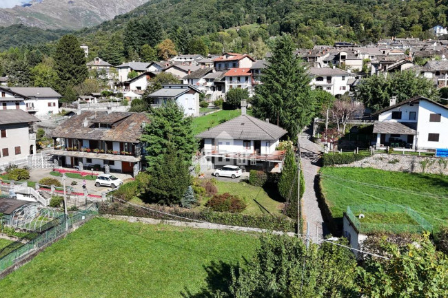 Casa singola in vendita a Valchiusa