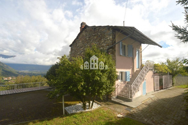 Detached house for sale in Lessolo