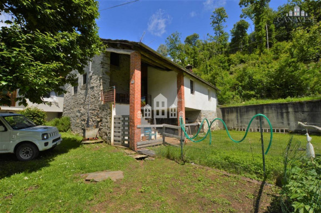 Casa indipendente in vendita a Val di Chy