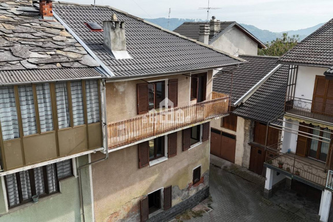 Half-duplex for sale in Rueglio