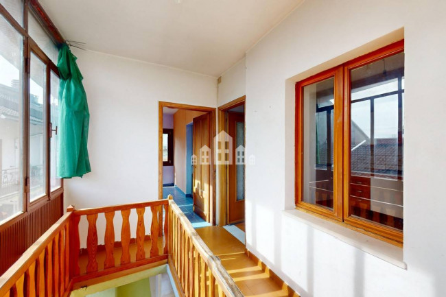 Half-duplex for sale in Rueglio