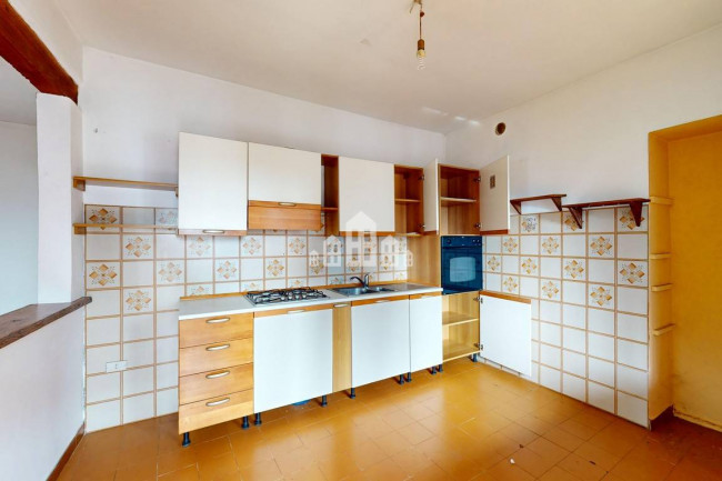 Half-duplex for sale in Rueglio