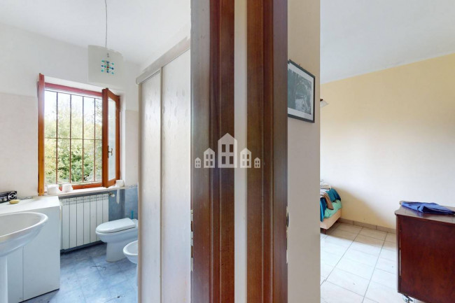 Half-duplex for sale in Azeglio