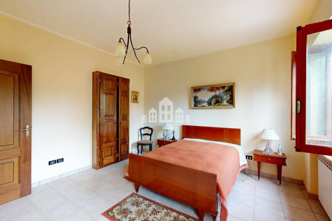 Half-duplex for sale in Azeglio