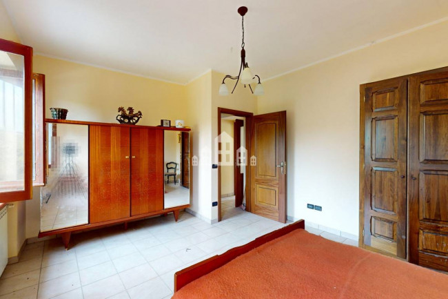 Half-duplex for sale in Azeglio