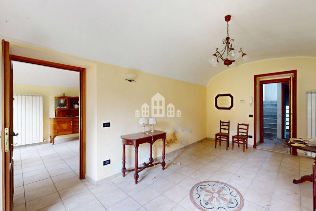 Half-duplex for sale in Azeglio