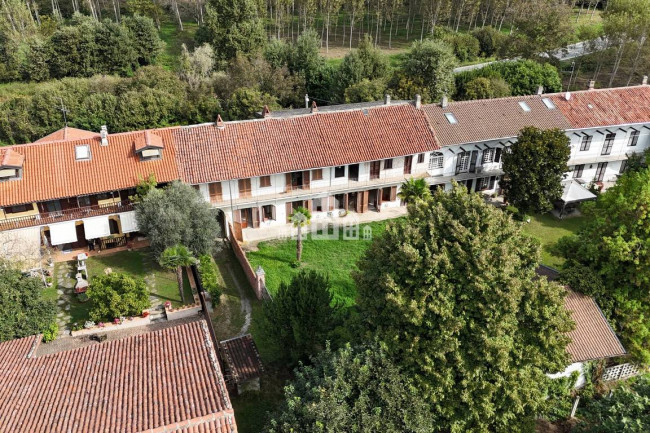 Half-duplex for sale in Azeglio