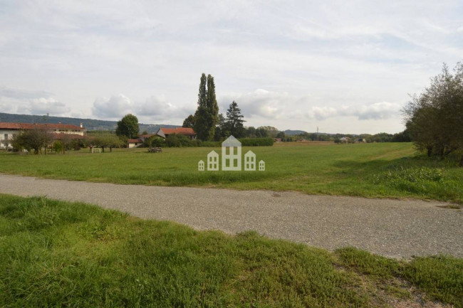 Building land for sale in Azeglio