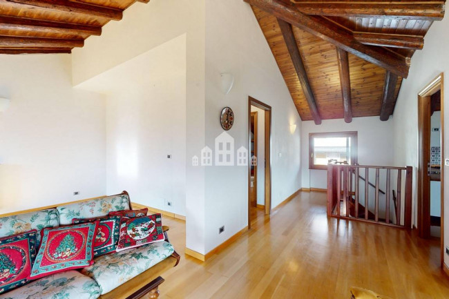 Villa for sale in Valchiusa