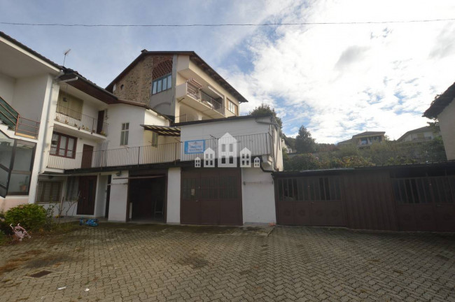 Half-duplex for sale in Val di Chy