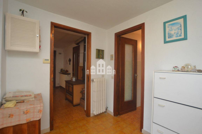 Half-duplex for sale in Val di Chy