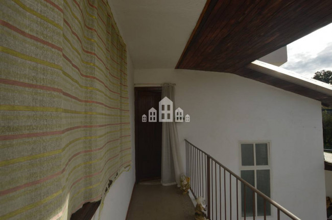 Half-duplex for sale in Val di Chy