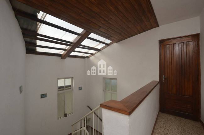 Half-duplex for sale in Val di Chy