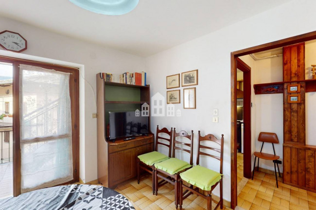 Half-duplex for sale in Valchiusa