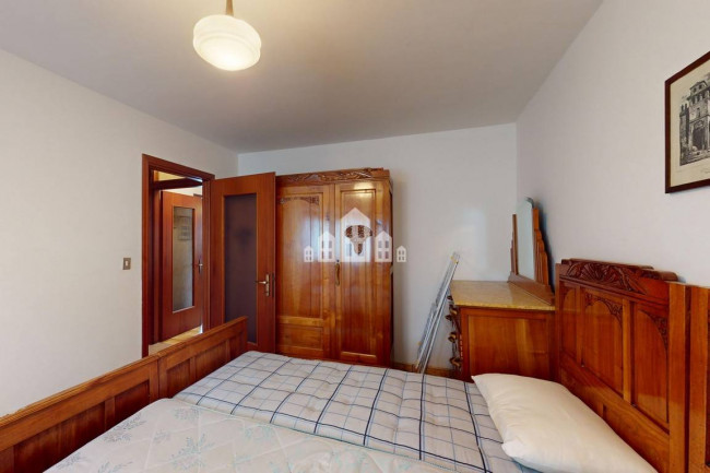 Half-duplex for sale in Valchiusa