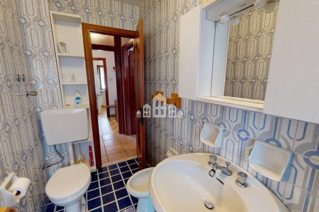 Half-duplex for sale in Valchiusa