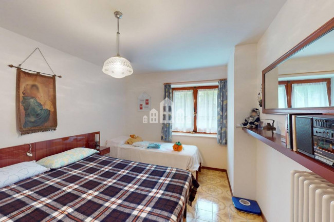 Half-duplex for sale in Valchiusa