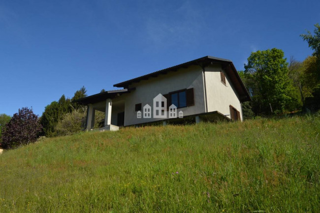 Villa in vendita a Val di Chy