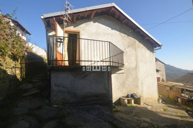 Half-duplex for sale in Pont-Canavese