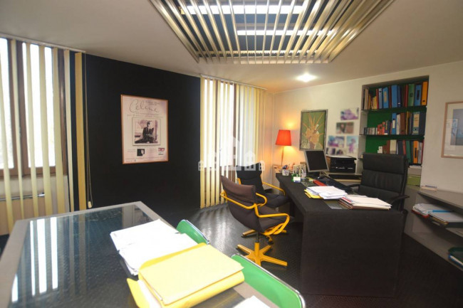 Study/Office for sale in Cuorgnè