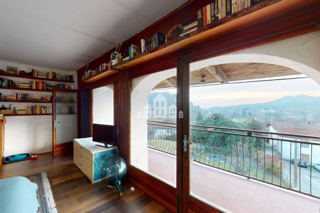 Half-duplex for sale in Cuorgnè