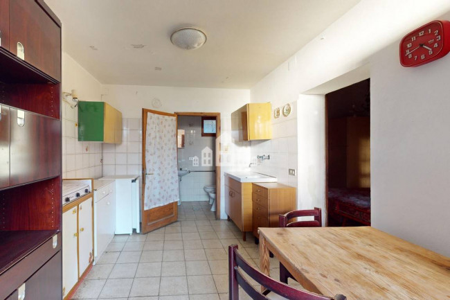 Half-duplex for sale in Andrate