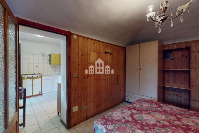 Half-duplex for sale in Andrate