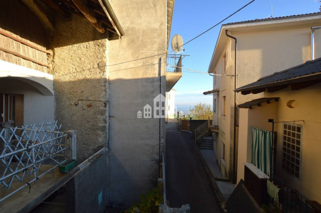 Half-duplex for sale in Andrate