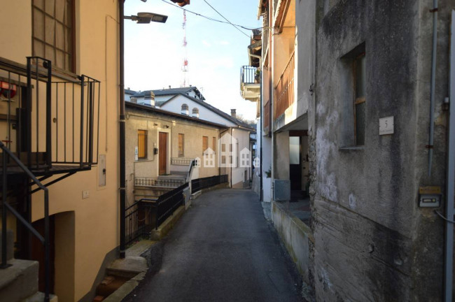 Half-duplex for sale in Andrate