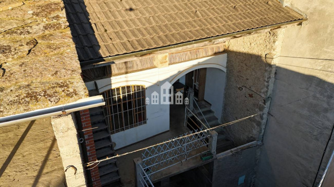 Half-duplex for sale in Andrate