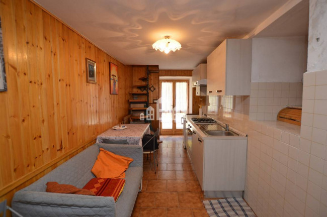 Casa semindipendente in vendita a Valprato Soana