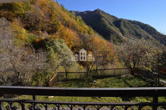 Casa semindipendente in vendita a Valprato Soana