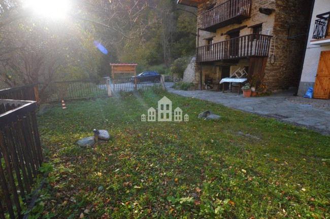 Casa semindipendente in vendita a Valprato Soana