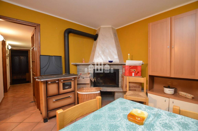 Appartamento in affitto a Brosso