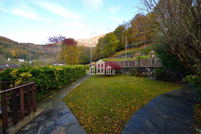 Appartamento in affitto a Brosso