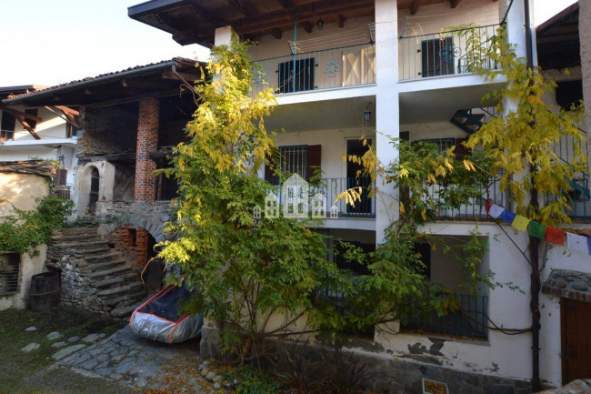 Casa semindipendente in vendita a Vistrorio