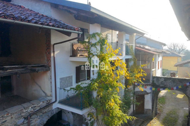 Casa semindipendente in vendita a Vistrorio